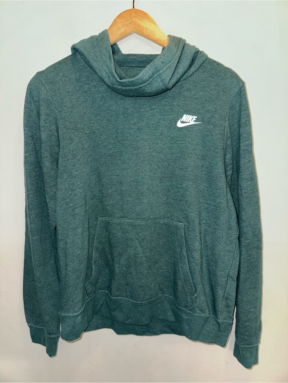 Nike Women’s Funnel Neck Hoodie Sweatshirt Green Women’s Size Medium